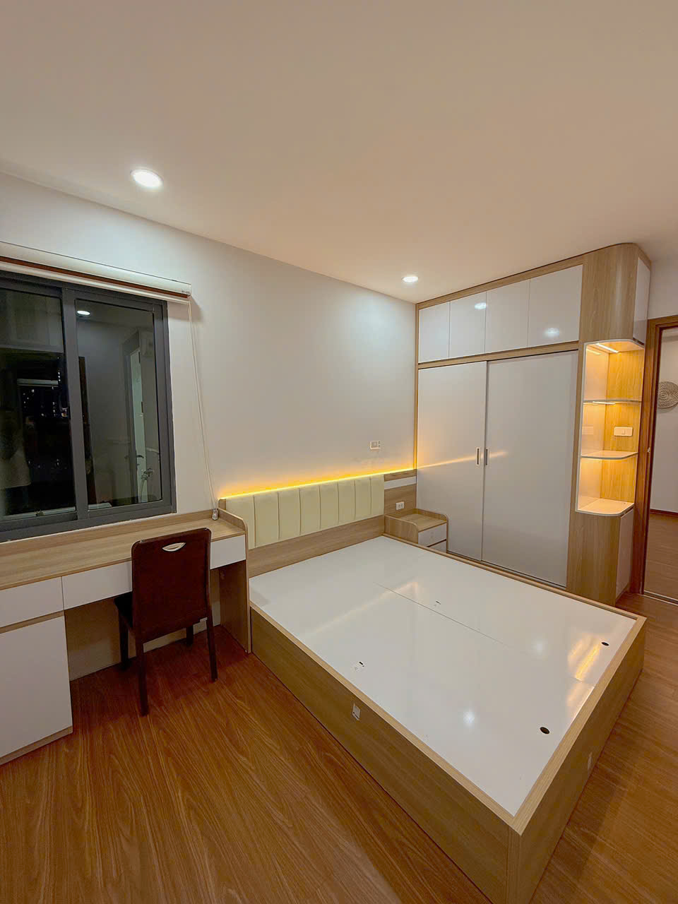 Bán căn hộ chung cư tòa Eco Green Nguyễn Xiển, Thanh Xuân 68m2, 2 ngủ, 4.x tỷ - Ảnh 4
