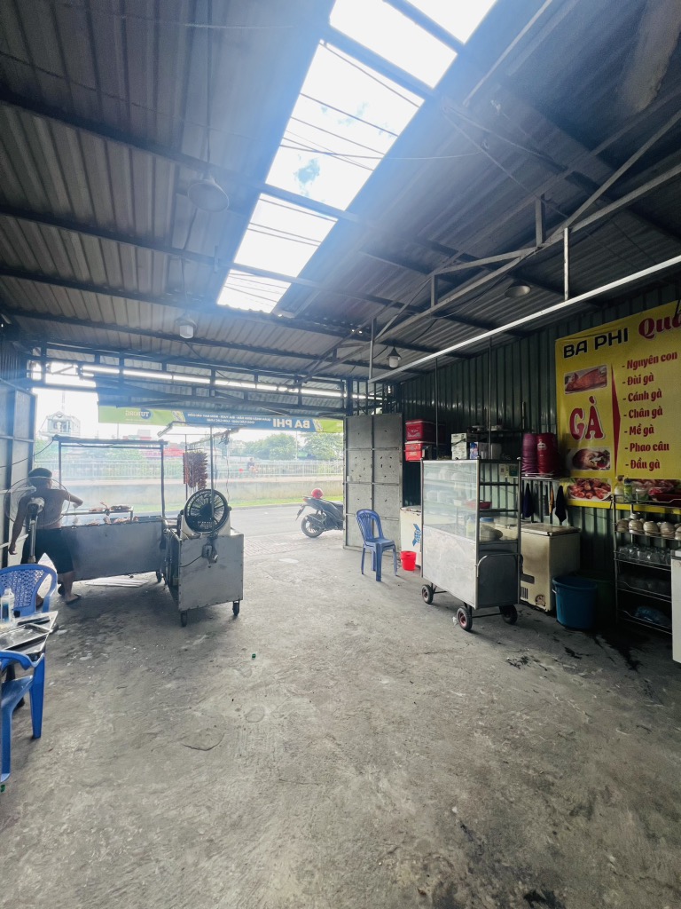 Bán nhà mặt tiền Phú Định 6x22 vuông A4 chỉ 13 tỷ - Ảnh 1