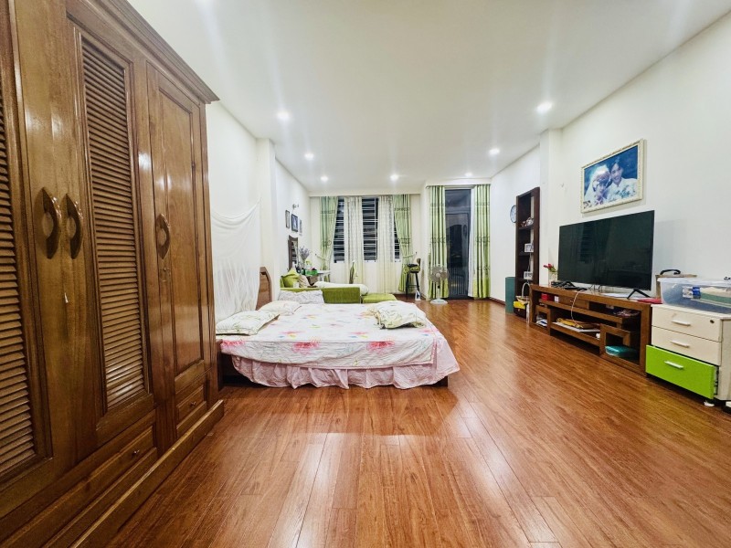 # Mặt Tiền Đầm Rong 2 gần Chợ Đống Đa, 85m2, 3.5 tầng cực chất, 7.x tỷ - Ảnh 4