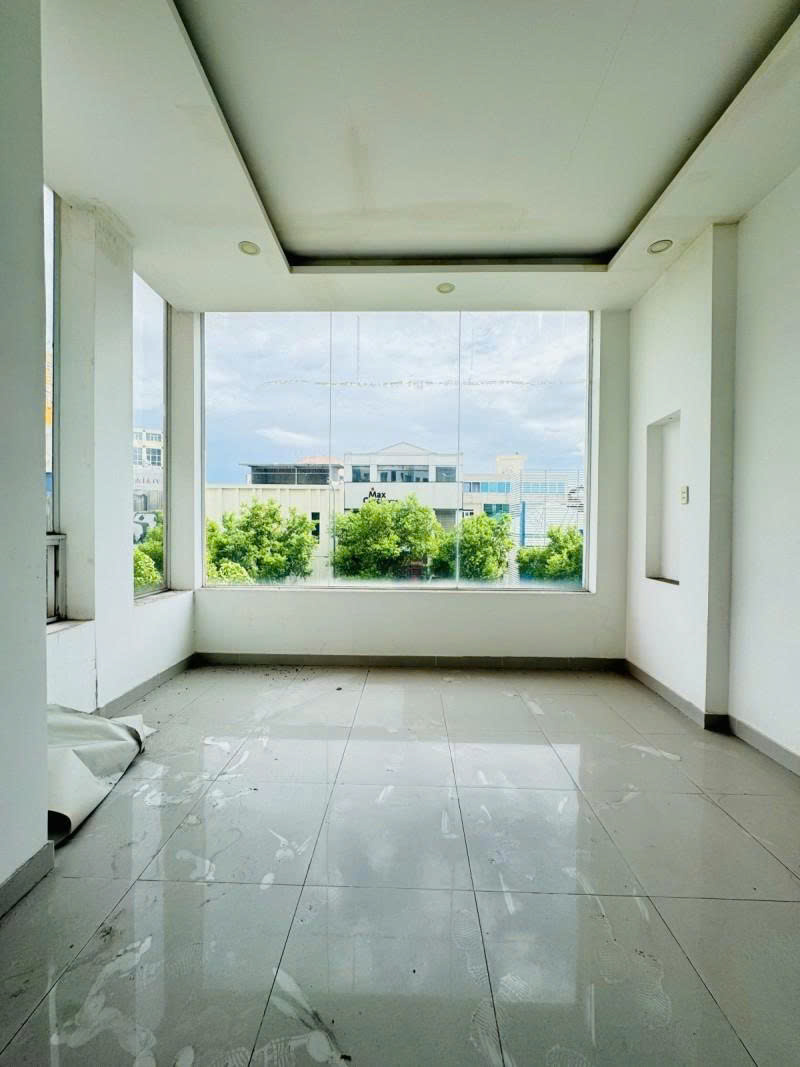 Bán nhà Mặt tiền Nguyễn Văn Trỗi - gần Hoàng Văn Thụ, 8x5m, 3 Tầng - 2PN, chào 14,9 tỷ. - Ảnh 4