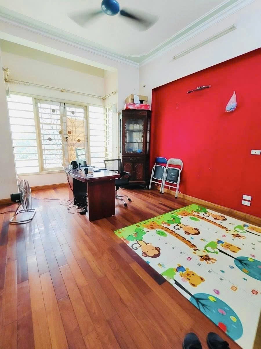BÁN BIỆT THỰ LÔ GÓC - KĐT NAM TRUNG YÊN, CẦU GIẤY - 137M² - MT 15M - VỈA HÈ 6M - GIÁ 82 TỶ - Ảnh 4
