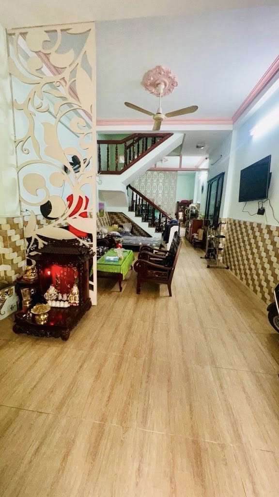 MẶT TIỀN TÂY THẠNH - NHÀ 4 LẦU - KHU VIP - NGAY CÔNG VIÊN - CHỈ NHỈNH 7 TỶ - Ảnh 2