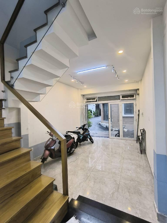 *Bán nhà 3 tầng, 2 mặt tiền Lý Tự Trọng, gần Đống Đa, q. Hải Châu, dt 100m2 giá 13,4 Tỷ - Ảnh chính