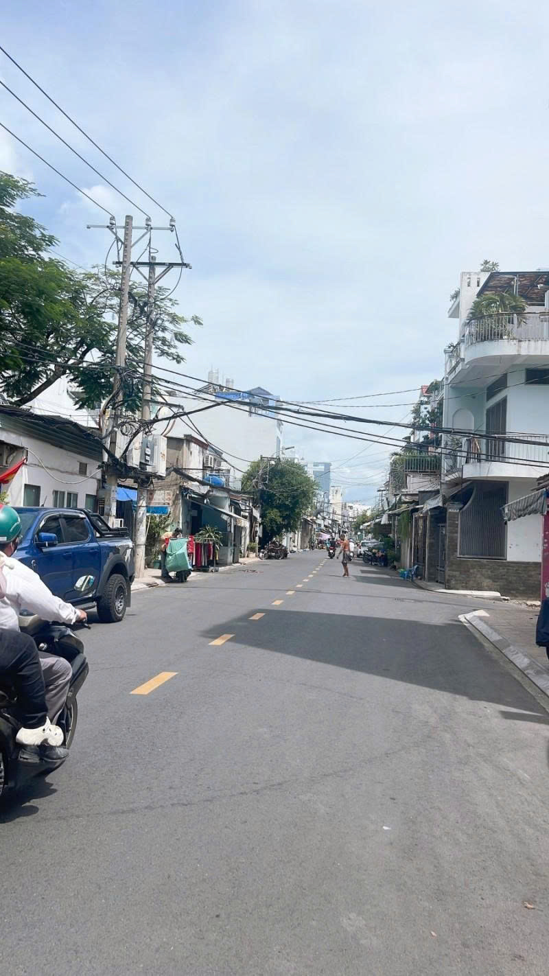 Bán nhà Mặt tiền Nguyễn Văn Yến  - ngay Tô Hiệu - Hòa Bình, 3,9x21m, Cấp 4, 11,5 tỷ. - Ảnh chính