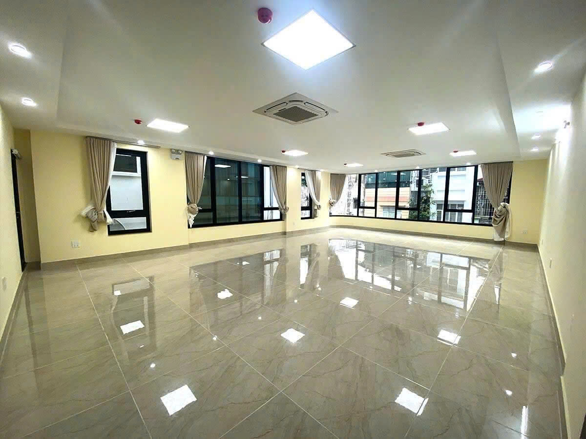 BÁN TÒA NHÀ MẶT PHỐ TÔ VĨNH DIỆN - 113M² x 9T CÓ HẦM - DÒNG TIỀN 200TR/TH - GIÁ 64 TỶ - Ảnh 3