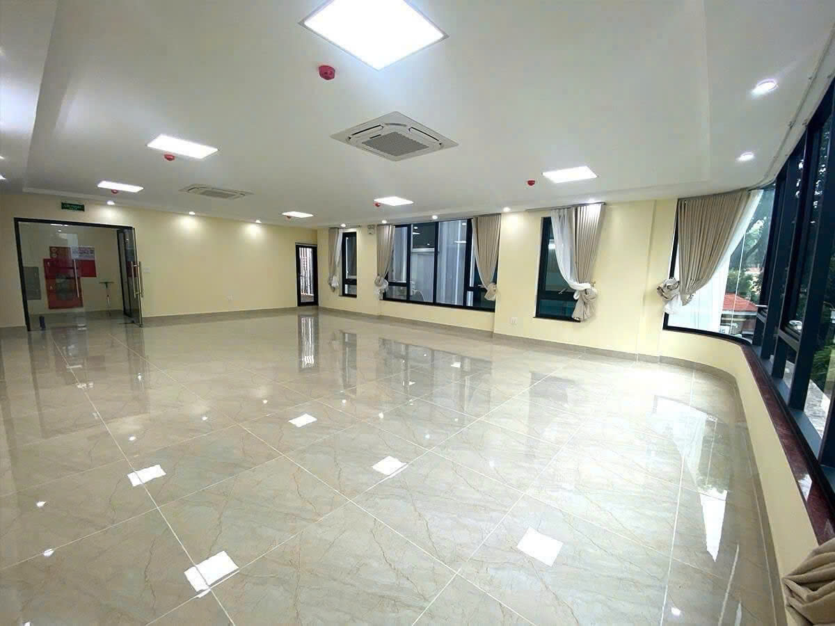 BÁN TÒA NHÀ MẶT PHỐ TÔ VĨNH DIỆN - 113M² x 9T CÓ HẦM - DÒNG TIỀN 200TR/TH - GIÁ 64 TỶ - Ảnh 1