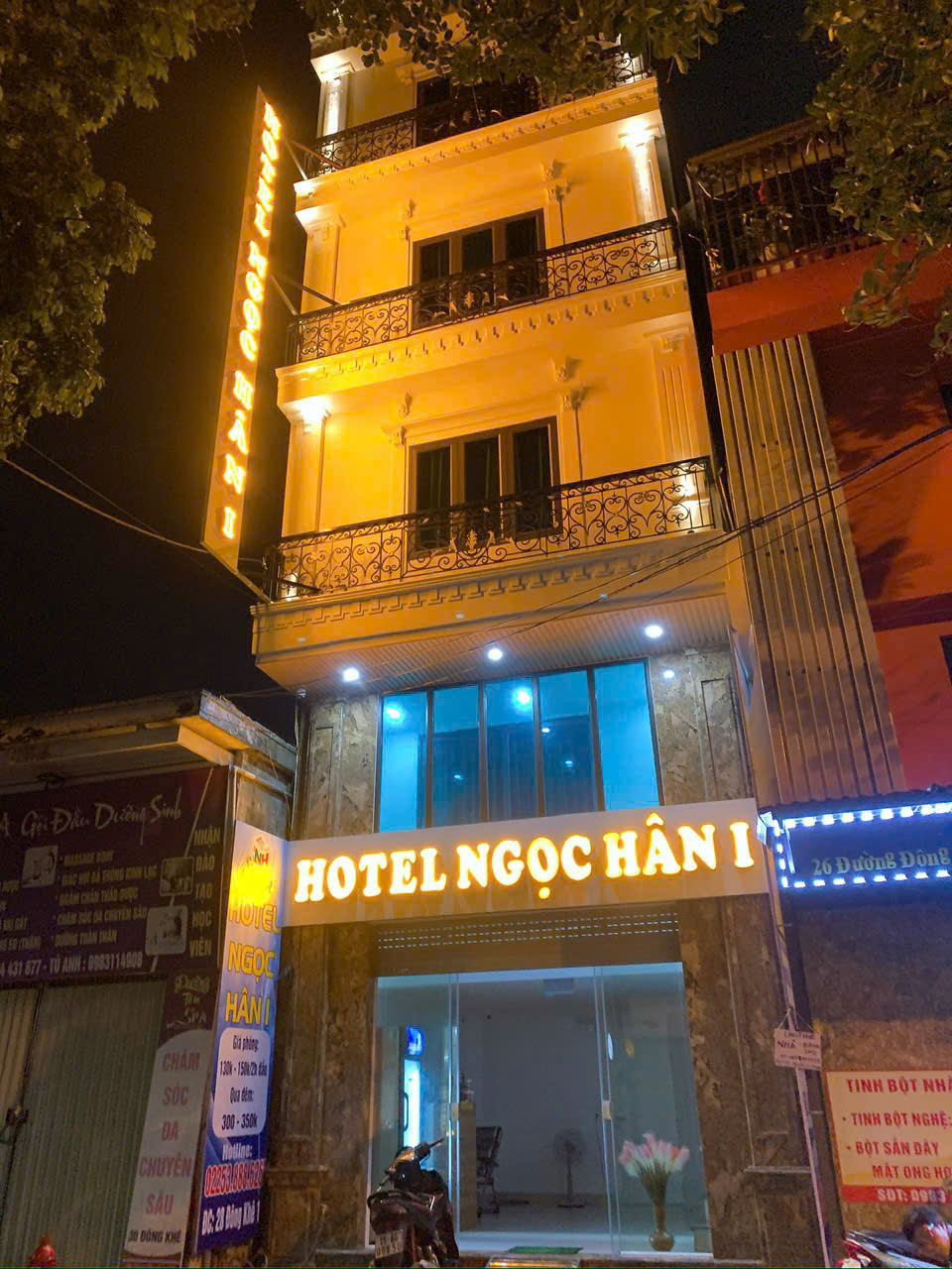 BÁN GẤP KHÁCH SẠN 7 TẦNG MỚI TINH, VỊ TRÍ ĐẮC ĐỊA, DOANH THU ỔN ĐỊNH 100 TRIỆU/THÁNG, LÊ HỒNG - Ảnh 1