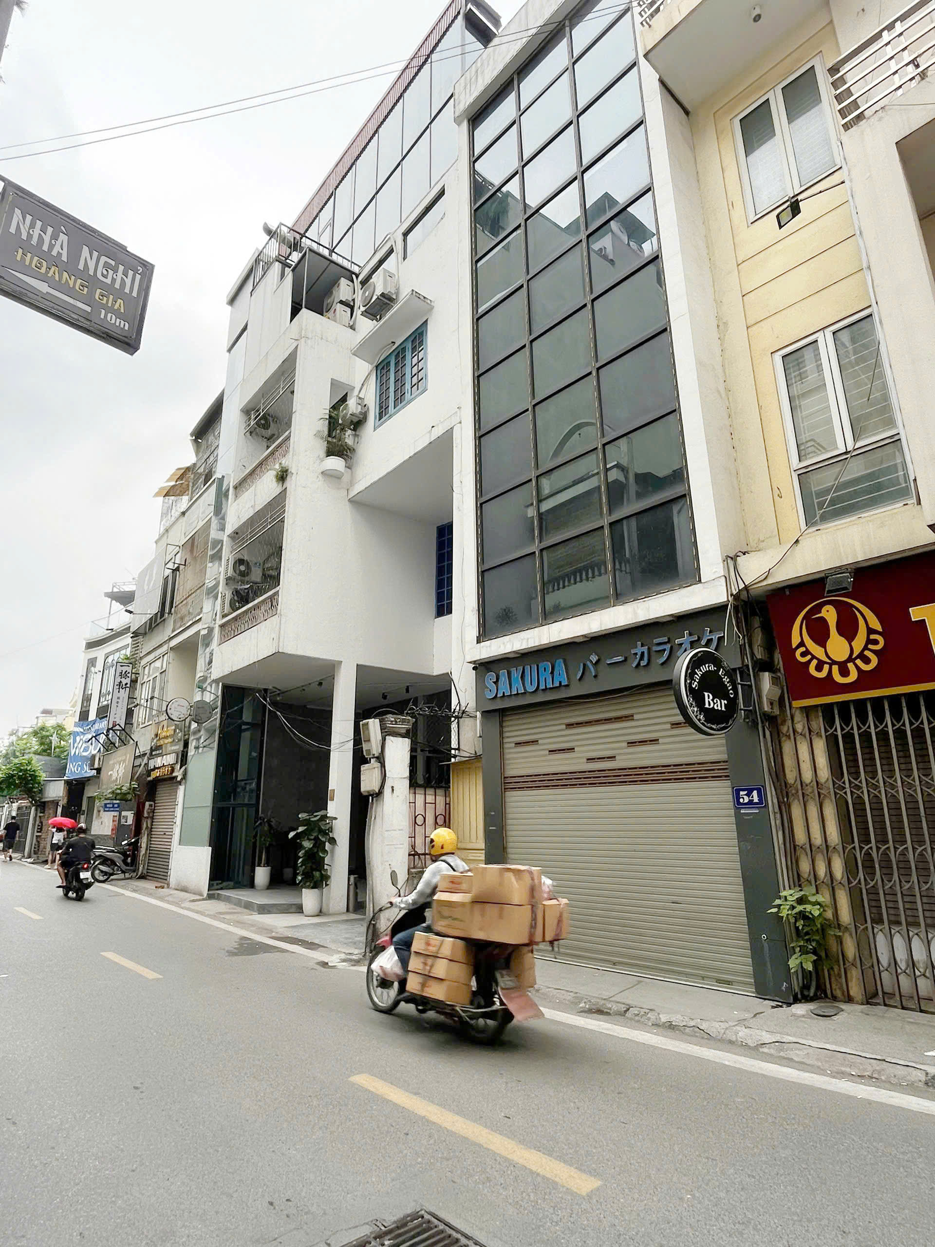 Bán nhà mặt phố Linh Lang – 6 tầng thang máy – vị trí đắc địa, vỉa hè rộng – 27 tỷ - Ảnh chính