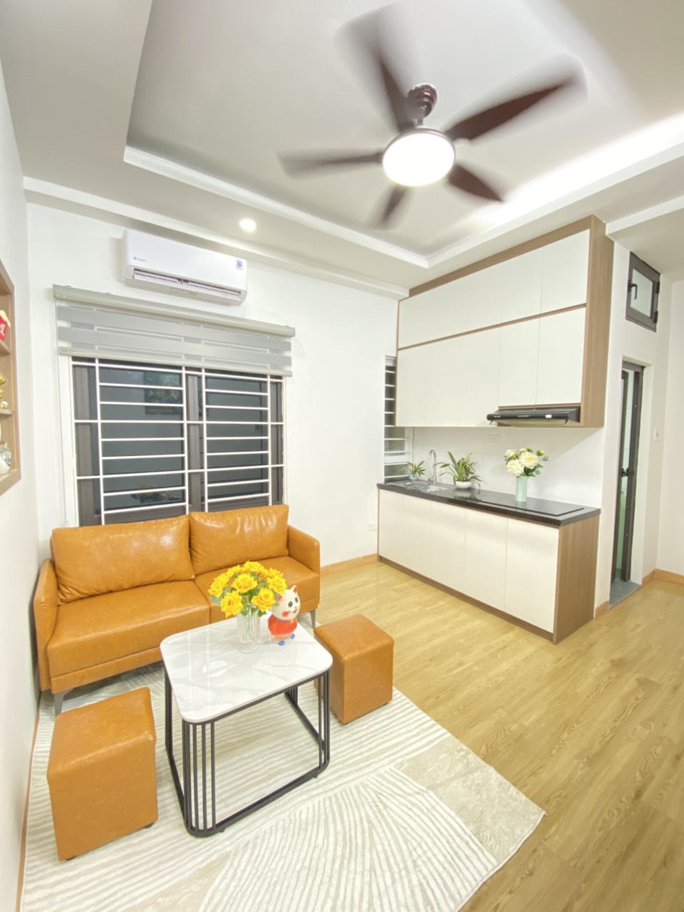 Bán căn hộ CCMN ngõ 190 Nguyễn Trãi, Thanh Xuân 46m, 2 ngủ, nội thất xịn giá 1.730 tỷ - Ảnh chính