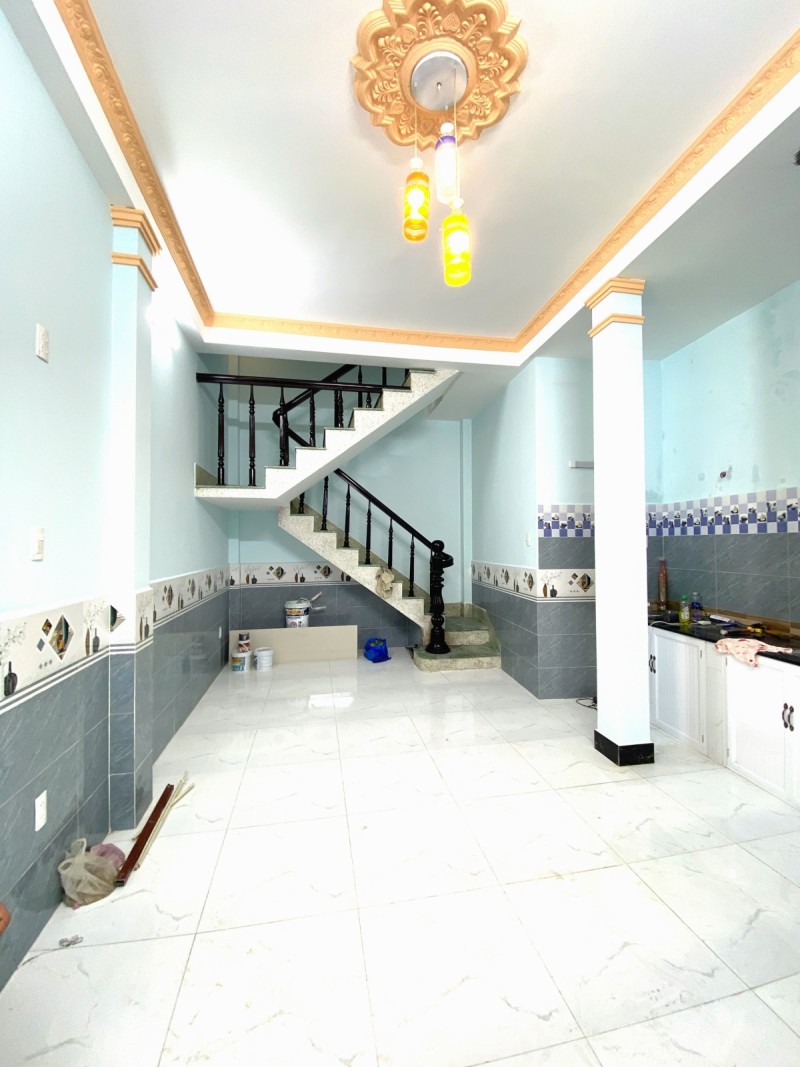 ♪ Nhà gần đường Lý Thái Tổ, 28m2, 2.5 tầng 3PN, cứng cáp sạch đẹp, 2.25 tỷ - Ảnh chính