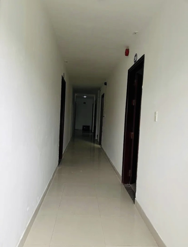 ►Toà Khách Sạn sát Biển Nguyễn Tất Thành gần Mikazuki, 250m2, 6 tầng, 30 phòng, 17.x tỷ - Ảnh 4