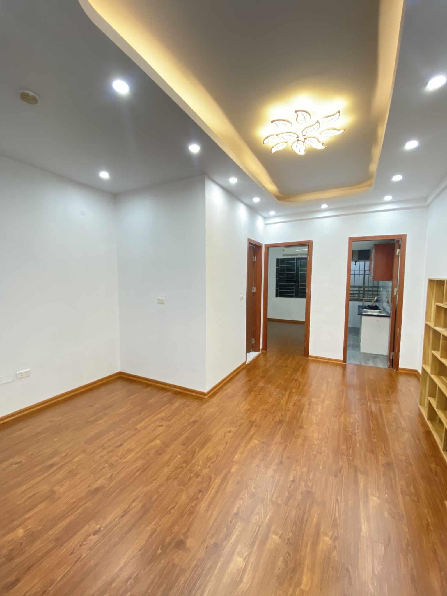 Cực hiếm nhỉnh 2 tỷ sở hữu ngay chcc Đại Thanh 2pn 2 wc full đồ, sdcc, Lh 0975666943 - Ảnh chính
