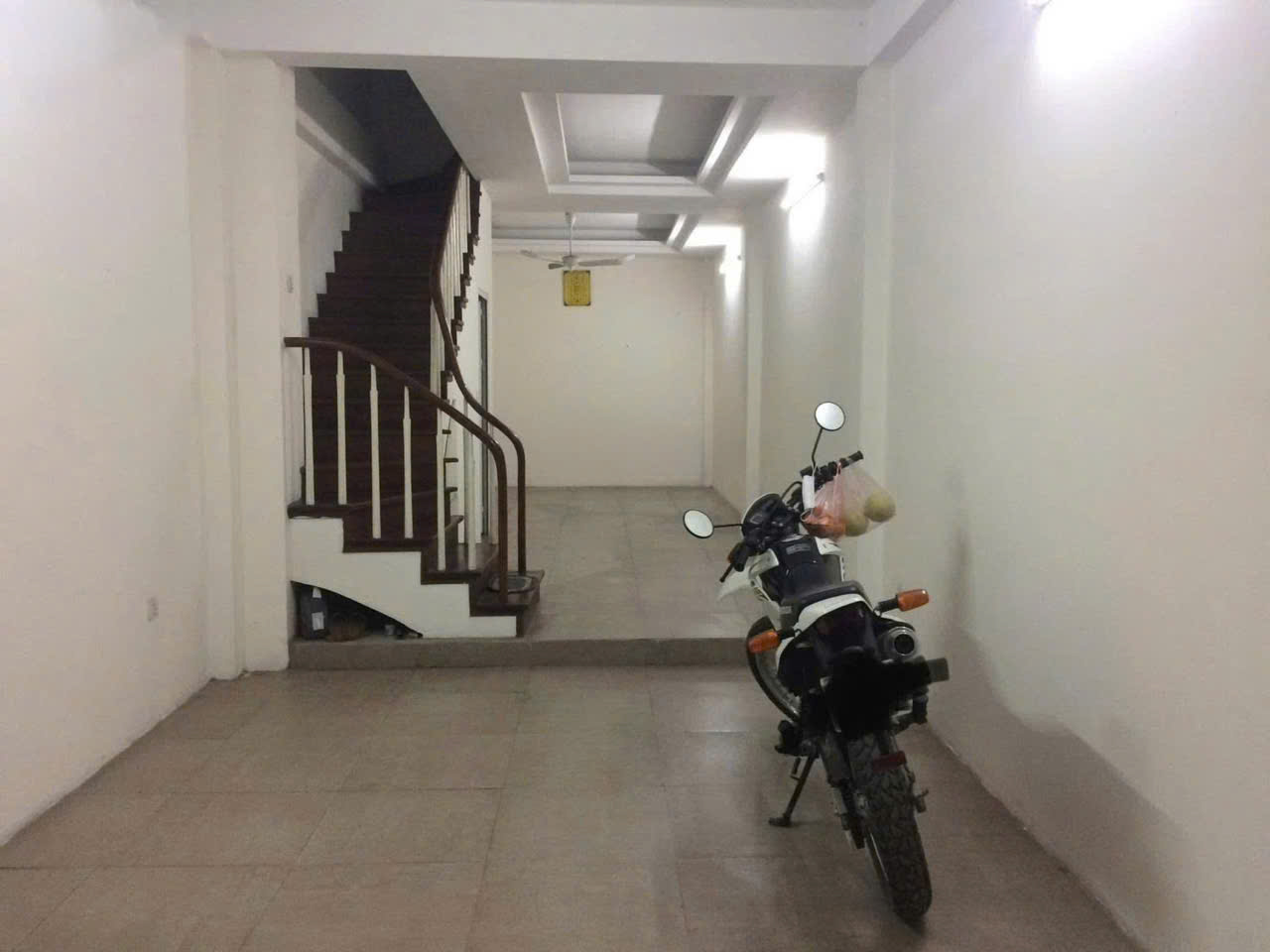 Cho thuê nhà ngõ 45  Đồng Me, Nam Từ Liêm 50m x 5T giá 22TR, ô tô tránh, ở và làm CHDV - Ảnh 2