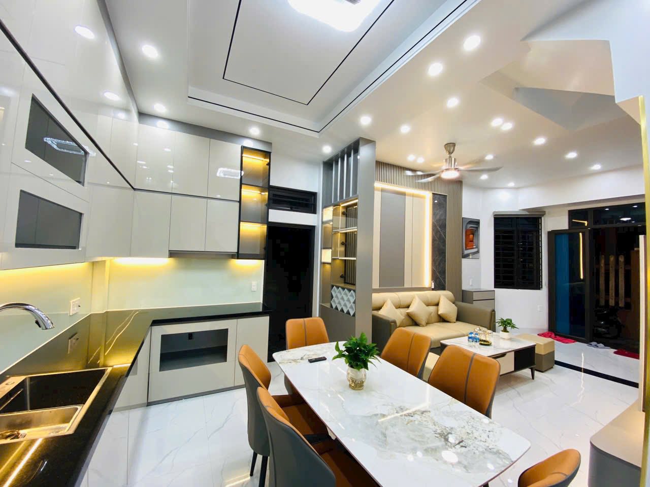 Bán nhà góc 3 tầng ngõ phố Khúc Thừa Dụ, ph Lê Thanh Nghị TP HP mới, 45m2, 3 ngủ, 3 vs - Ảnh 1