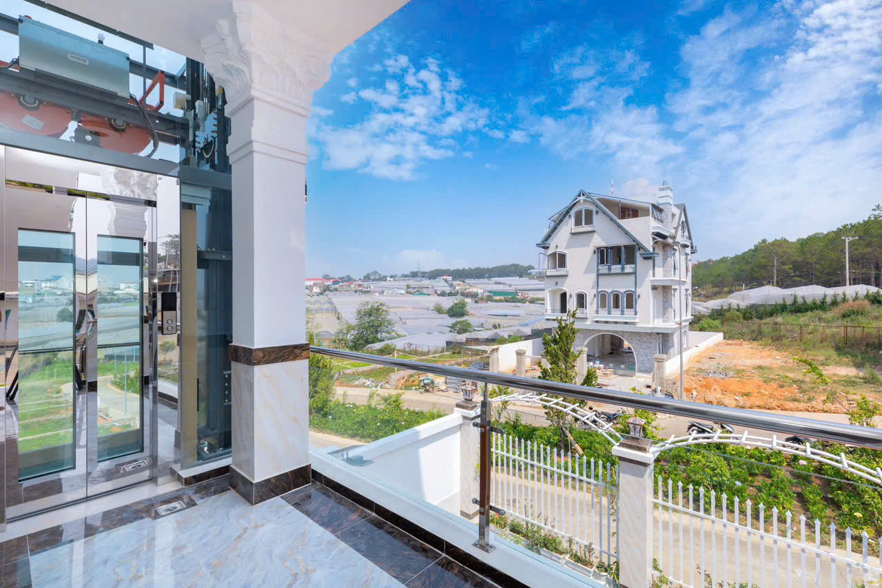 CHO THUÊ VILLA CAO CẤP ĐÀ LẠT, LÂM VIÊN - VIEW THÔNG, NHÀ LỒNG, THANG MÁY, XE 45 CHỖ - 30 - Ảnh 4
