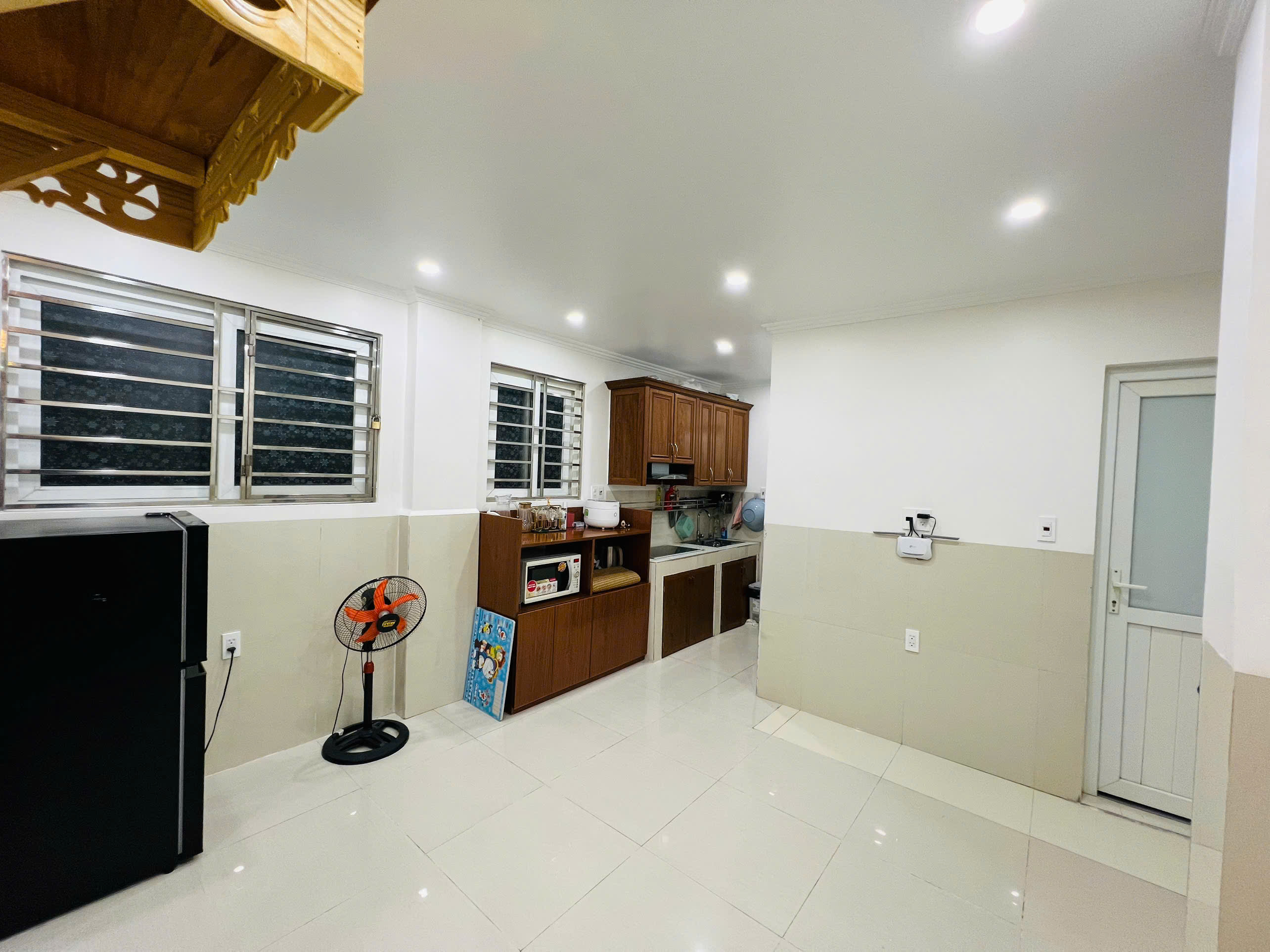 Bán căn hộ CCMN Trần Bình - Cầu Giấy 55m, 2 ngủ, tòa mới, full đồ, ngõ  ô tô giá 2.3 tỷ - Ảnh 2