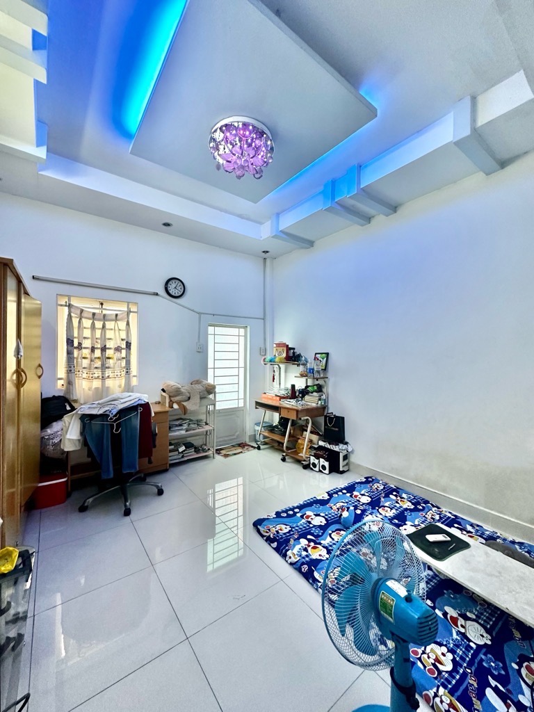 NHÀ B.ÁN - GIÁP PHẠM VĂN ĐỒNG & CHỈ 6 PHÚT RA SÂN BAY TSN - 64M² - SÁT MẶT TIỀN - 2 TẦNG  NHỈNH 6 TỶ - Ảnh 7