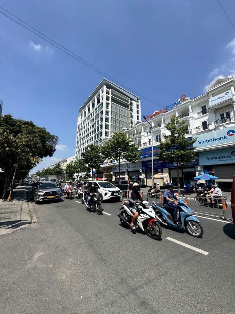 NHÀ ĐẸP KHU PHÂN LÔ - GIÁP PHẠM VĂN ĐỒNG & BV 175 NGUYỄN THÁI SƠN - HẺM Ô TÔ THÔNG - 78M² - 3 TẦNG CHỈ 9.X TỶ - Ảnh 1