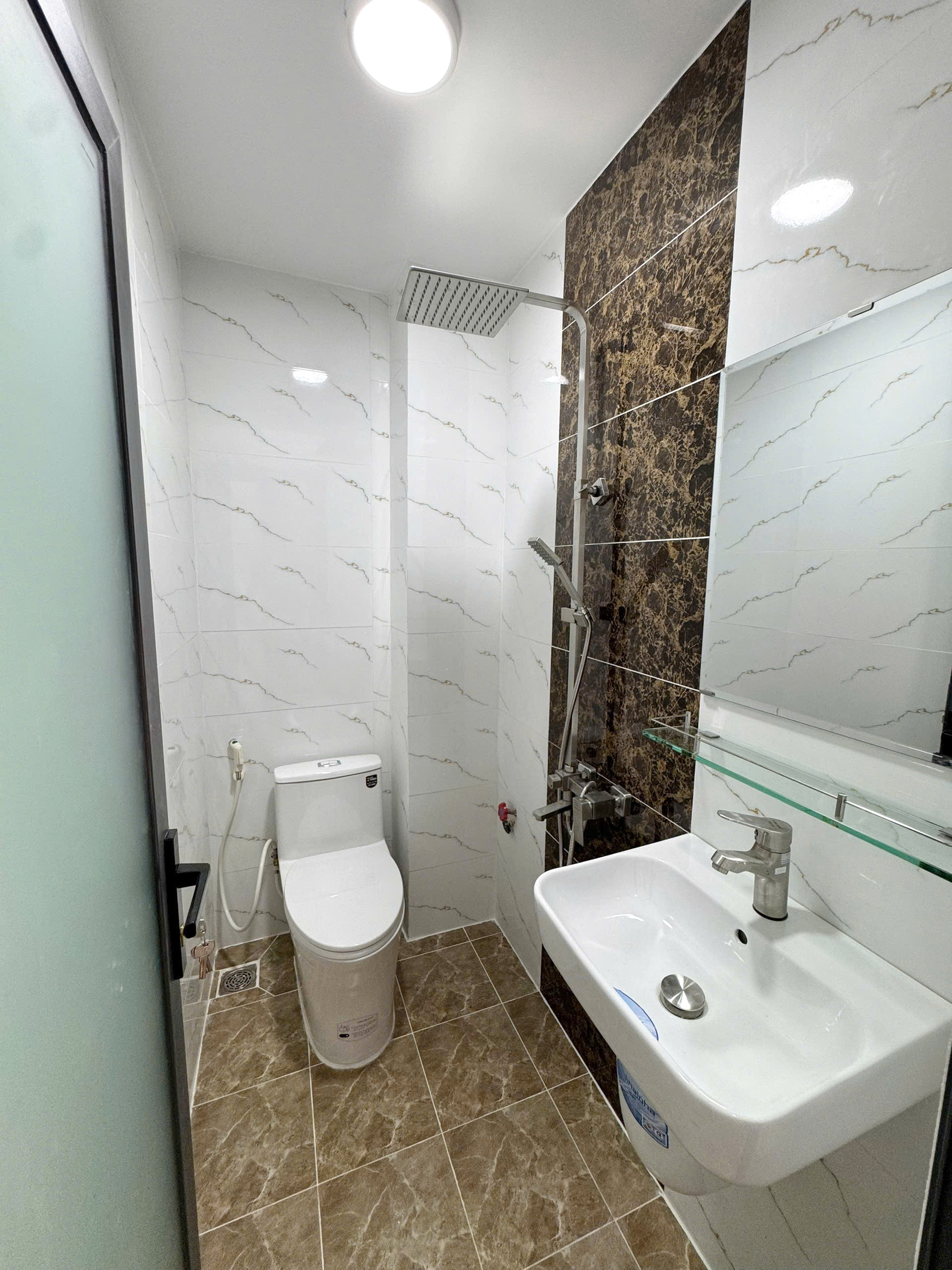 Nhà mới cách chỗ xe hơi quay đầu 10m hẻm 137 Âu Dương Lân P3Q8 - Ảnh 4
