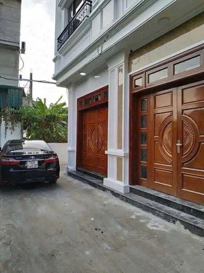 NHÀ ĐẸP Ô TÔ VÀO NHÀ Phố Nguyễn Văn Linh 31m2 X 5 tầng, mặt tiền 3.5m, 6.75 tỷ Long Biên. - Ảnh chính