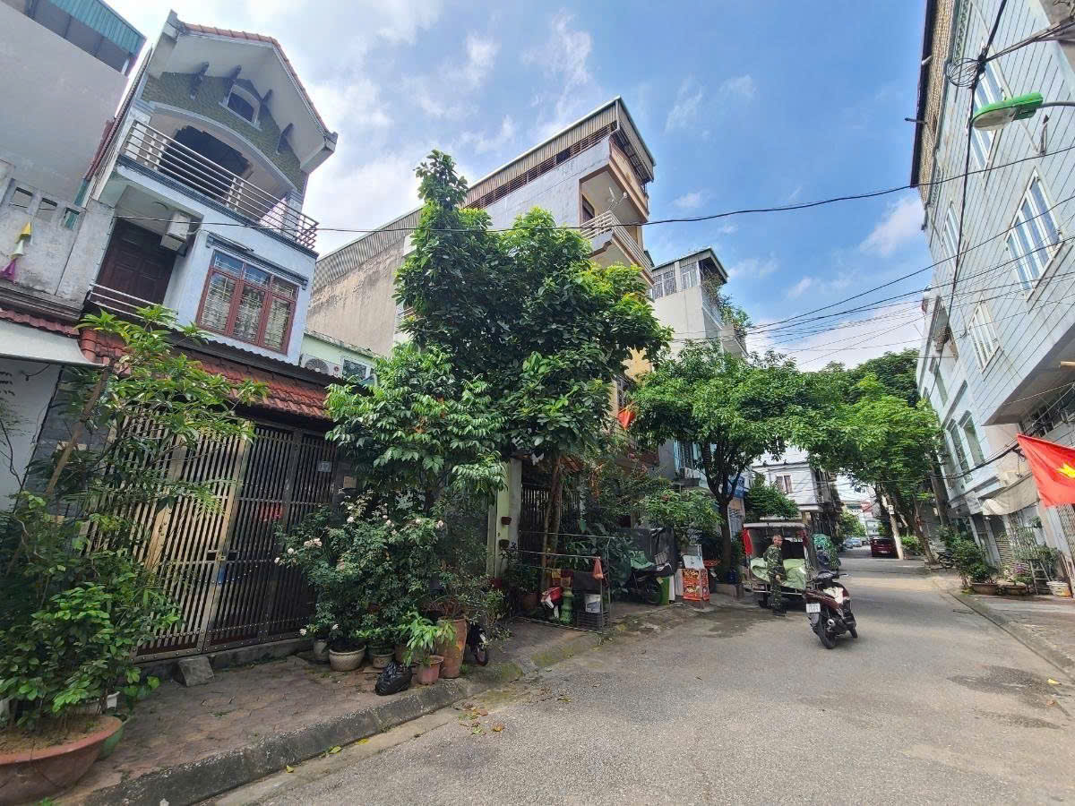 🌟 BÁN NHÀ DÂN XÂY KIÊN CỐ – 2 MẶT NGÕ – Ô TÔ TRÁNH – VỈA HÈ 8.5M 🌟<br>📍 Ngô Gia Tự – 66m²  MT - Ảnh chính