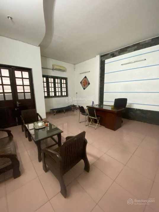Bán nhà 3 tầng 5.5x30m - 165m2 - căn góc 2 mặt tiền rộng rãi giáp quận 8, nhỉnh 10 tỷ - 0909 797 201 - Ảnh 1