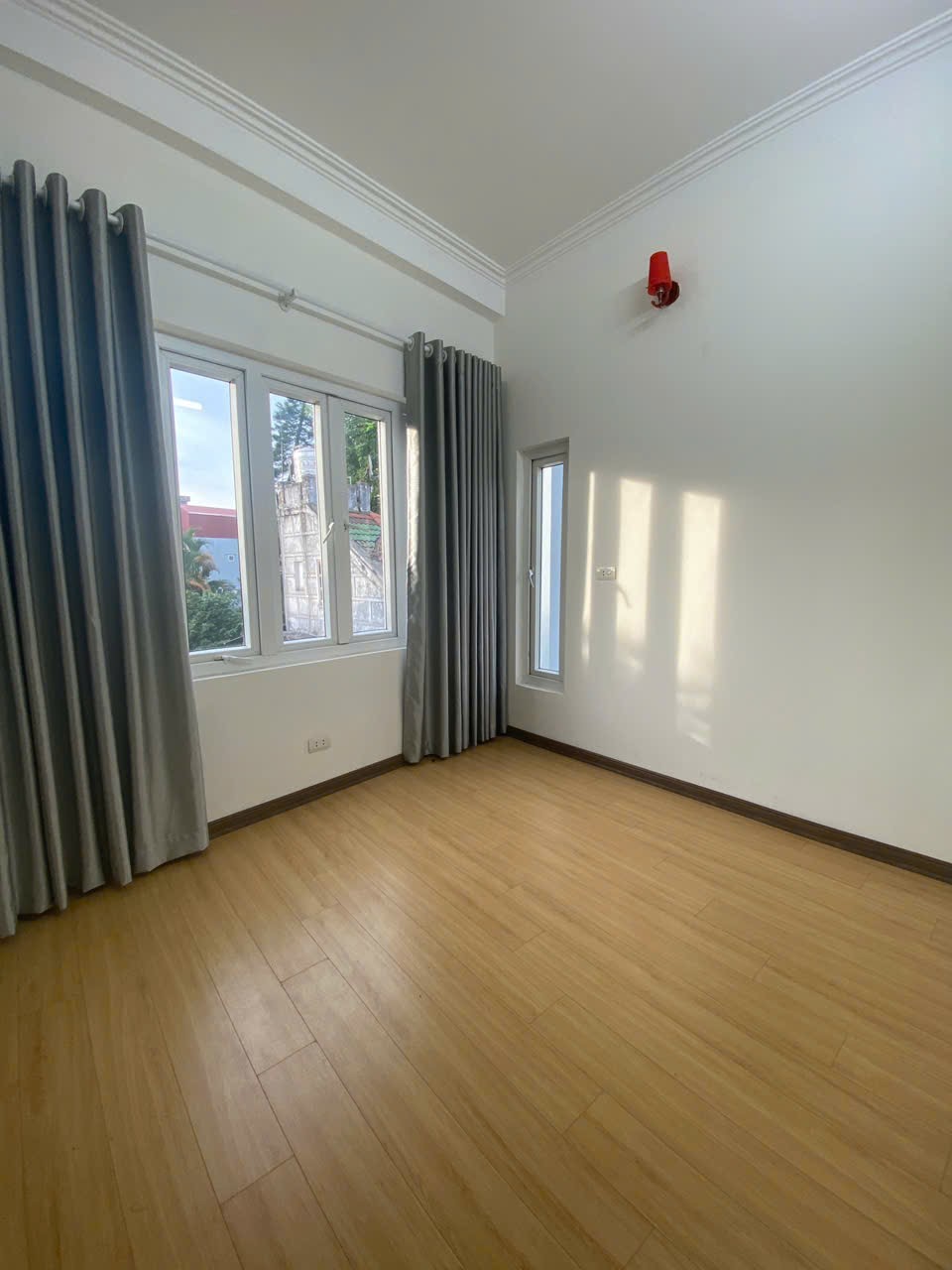 BÁN NHÀ LÔ GÓC NGỌC THỤY – LONG BIÊN  GIÁ CHỈ 9.5 TỶ - Ảnh 4