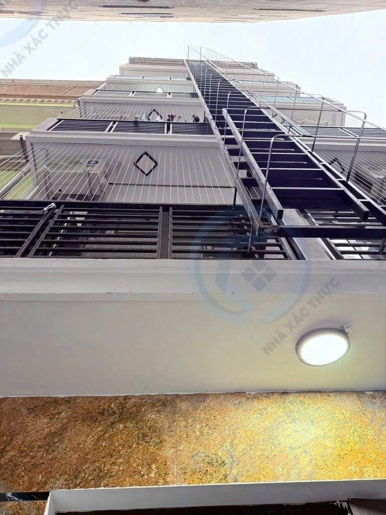 SIÊU HIẾM TT ĐỐNG ĐA - MẶT TIỀN ĐỈNH - CÁCH 10M RA 2 MẶT NGÕ THÔNG - Ô TÔ TRÁNH - GIÁ 11,2 TỶ - PHÙ - Ảnh 1