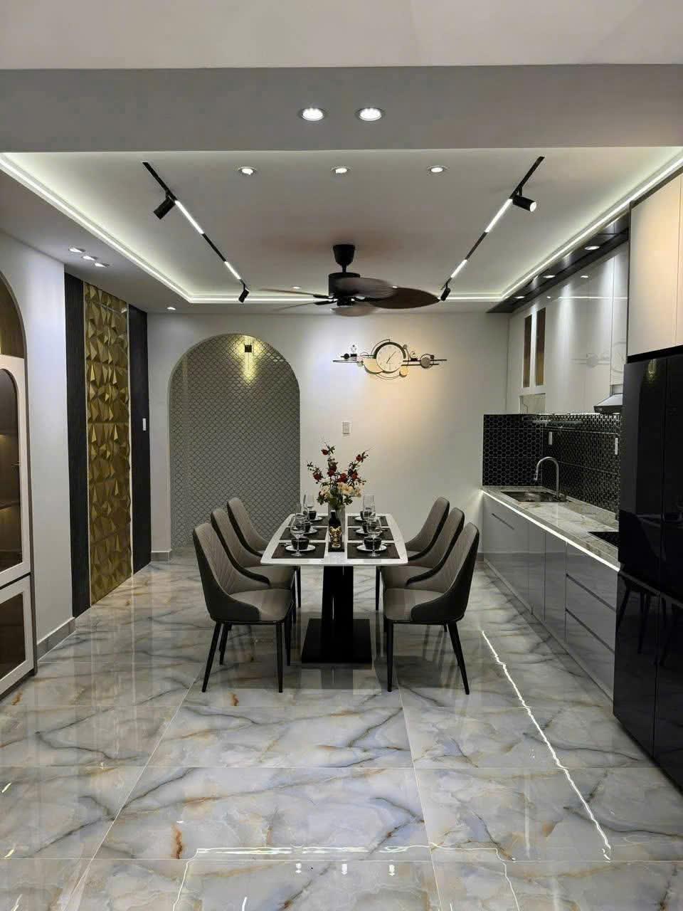 Bán nhà HXH Tân Hải, phường 13, quận Tân Bình (4,5*17) 2 lầu 10 tỷ - Ảnh 1