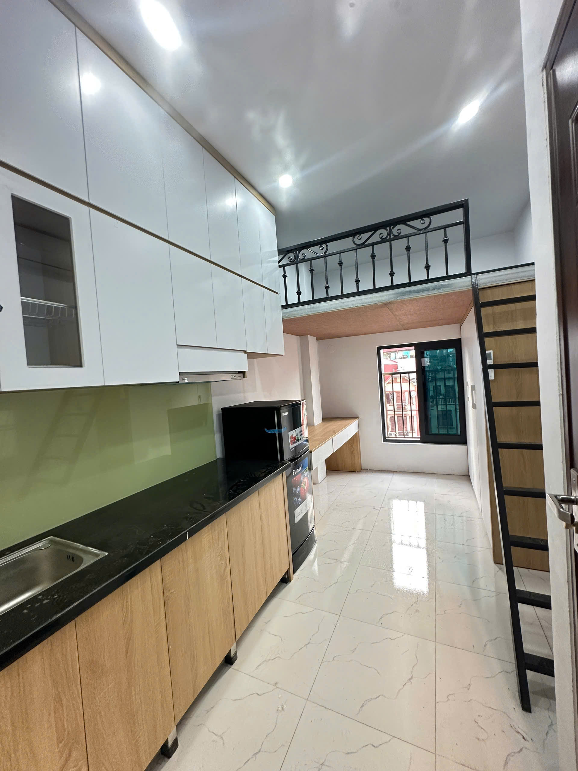 (Cực hiếm) Căn hộ Gác xép cao cấp 22m2 mới khai trương tại ngõ 44 Trần Thái Tông - Cầu Giấy - Ảnh chính