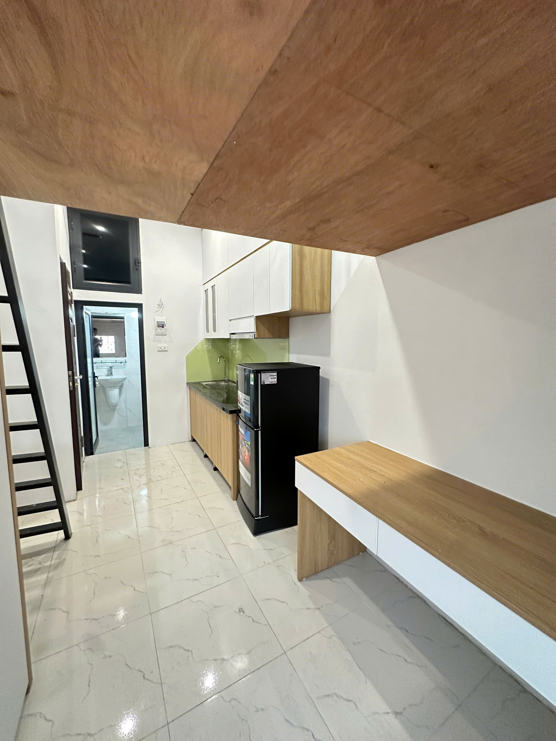 (Cực hiếm) Căn hộ Gác xép cao cấp 22m2 mới khai trương tại ngõ 44 Trần Thái Tông - Cầu Giấy - Ảnh 1