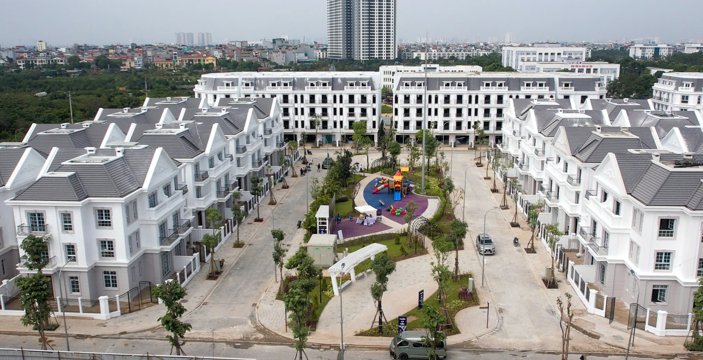 Biệt thự cạnh  công viên Gia Lâm  hồ điêu hoà O93117838 EUROWINDOW TWIN PARK - Ảnh 1