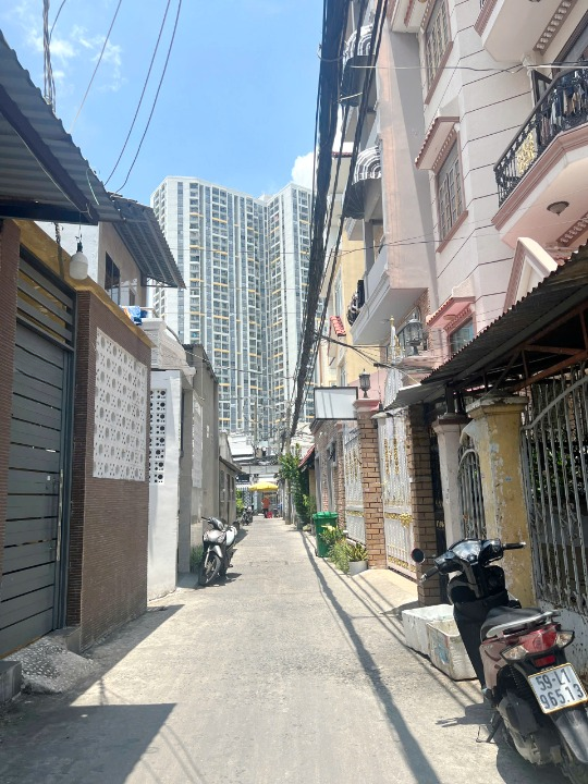 Nhà 2 tầng HXH thông Bùi Minh Trực P6Q8. Giá 5,48 tỷ - Ảnh 1