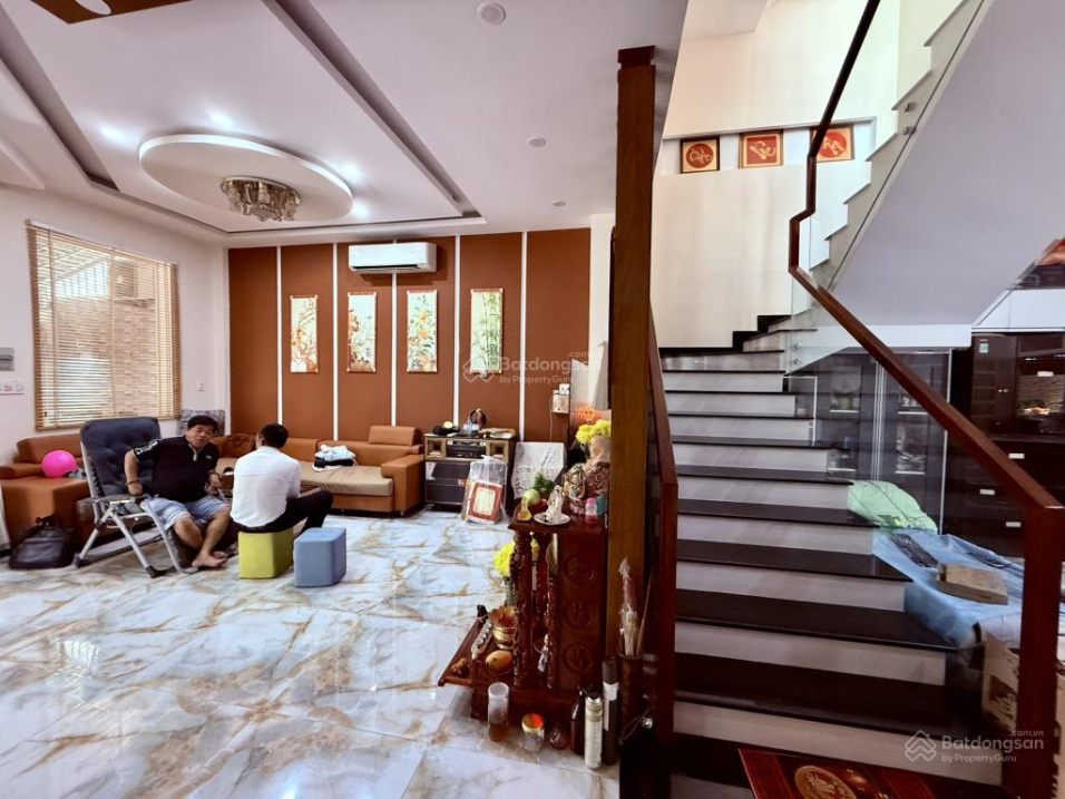Biệt thự lô góc 2 mặt tiền vỉa hè rộng khu dân cư Bình Điền cao cấp, 9x17m, 4 tầng, 15 tỷ - Ảnh chính
