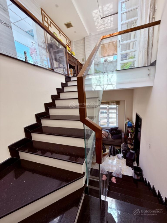Biệt thự lô góc 2 mặt tiền vỉa hè rộng khu dân cư Bình Điền cao cấp, 9x17m, 4 tầng, 15 tỷ - Ảnh 1