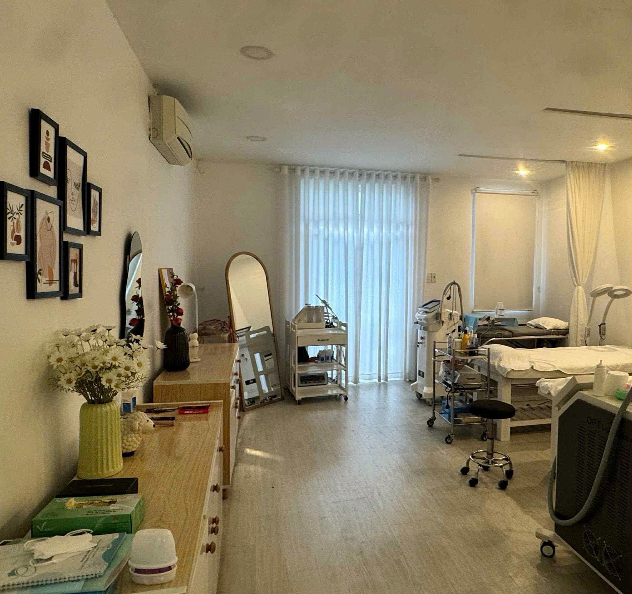 Sang nhượng SPA tâm huyết ngay mặt tiền Nguyễn Thị Thập, Quận 7 - Giá tốt, vào làm ngay - Ảnh chính
