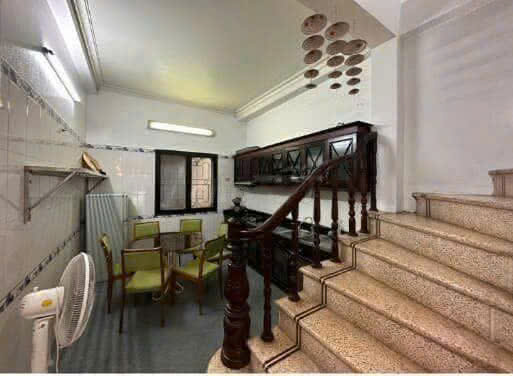 Cho thuê nhà riêng, ngõ 155 đường Cầu Giấy 45m x 5T giá 15 triệu, ngõ ô tô thông - Ảnh chính