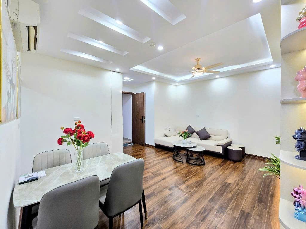 NHÀ ĐẸP – GIÁ TỐT – CẦN BÁN 3 Căn Nhà Vị Trí Đẹp Tại Quận Long Biên, TP Hà Nội - Ảnh 1