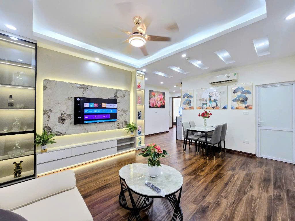 NHÀ ĐẸP – GIÁ TỐT – CẦN BÁN 3 Căn Nhà Vị Trí Đẹp Tại Quận Long Biên, TP Hà Nội - Ảnh chính