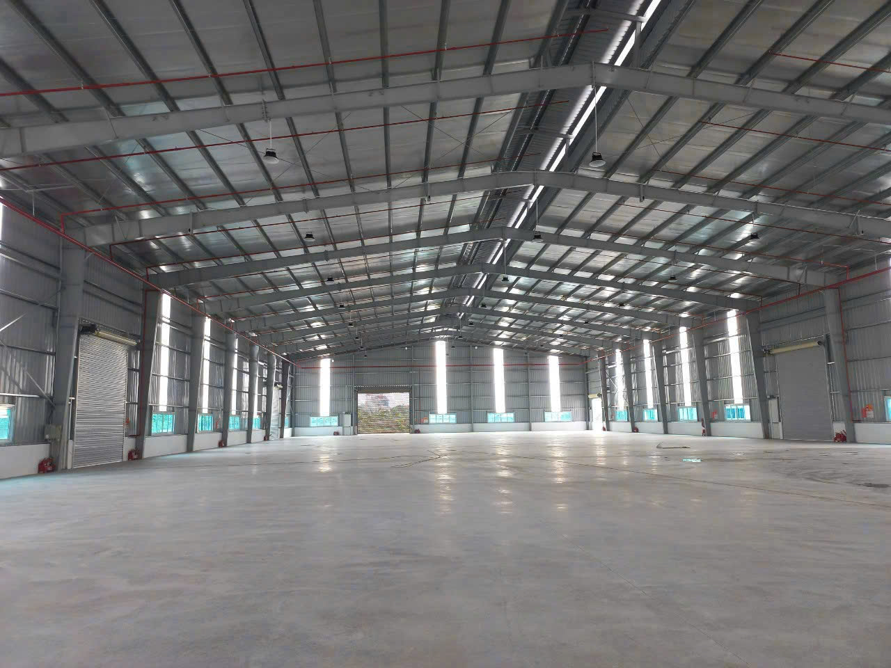 MẶT BẰNG ĐẸP-  GIÁ TỐT -CHÍNH CHỦ CẦN BÁN NHÀ XƯỞNG 2 MẶT TIỀN Tại KCN NGỌC HỒI, THANH TRÌ, HÀ NỘI - Ảnh 1