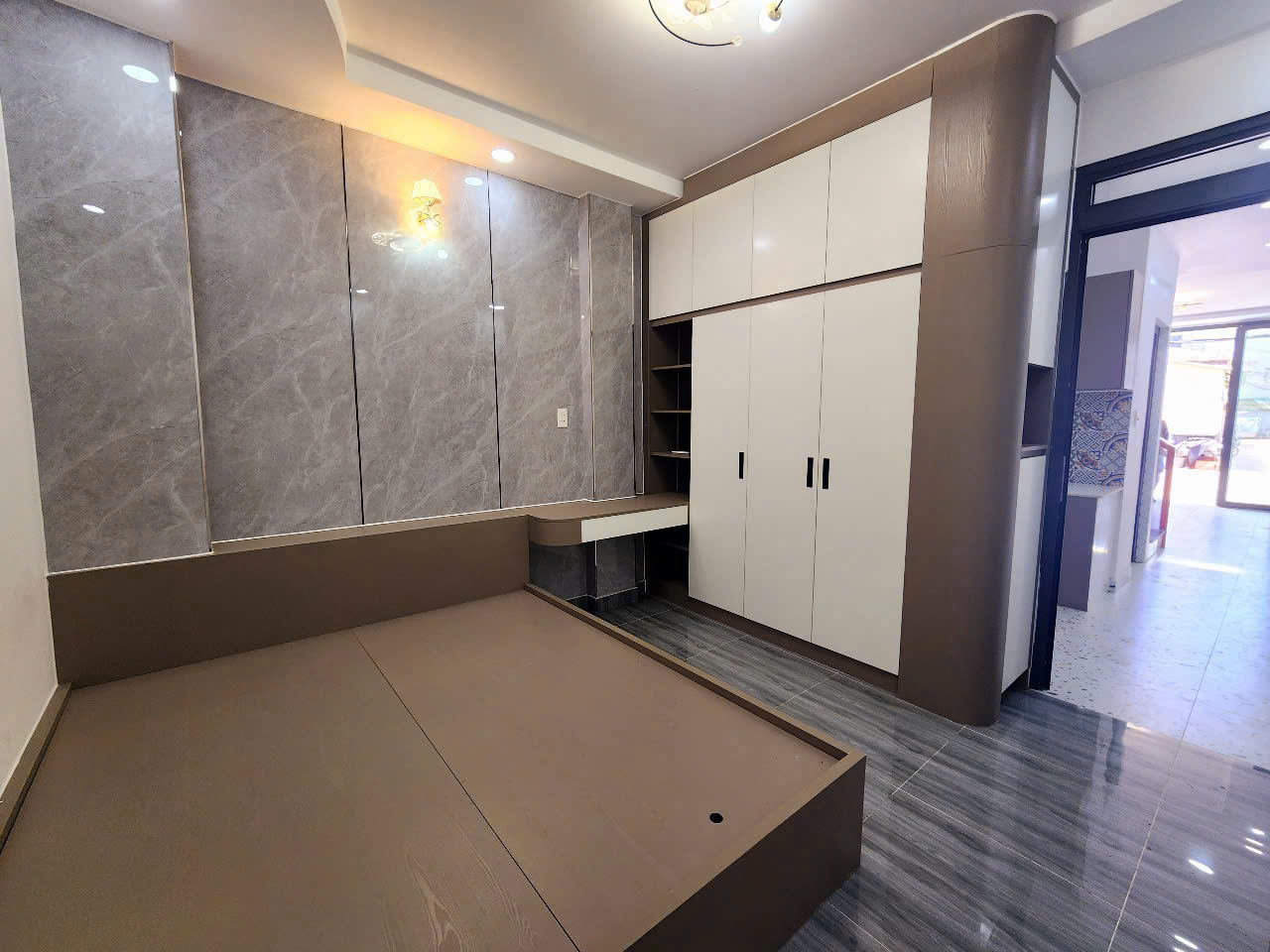 Nhà 2 tầng mới HXH quay đầu đường Âu Dương Lân P. Chánh Hưng Giá 6,25 tỷ TL - Ảnh 4