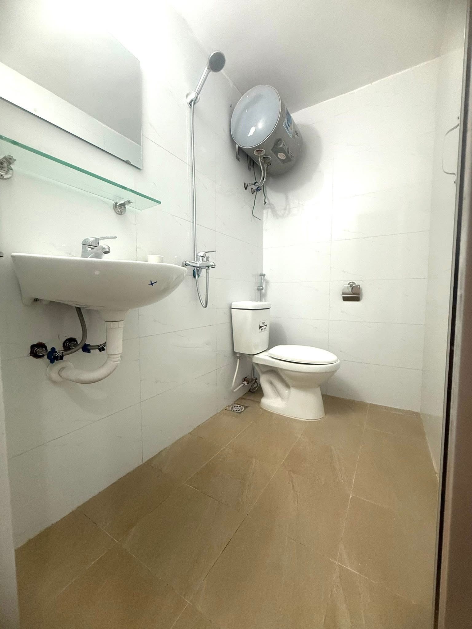 Nhà đẹp long lanh ngõ Lạc Long Quân, giá 7.96 tỷ, 35m2x4T, ẢNH THẬT, ở luôn - Ảnh 2