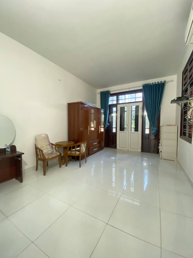 ► Mặt Tiền Nguyễn Hữu Thọ gần Cổng Sân bay, 100m2, 3 tầng sạch đẹp, 12 tỷ - Ảnh 1