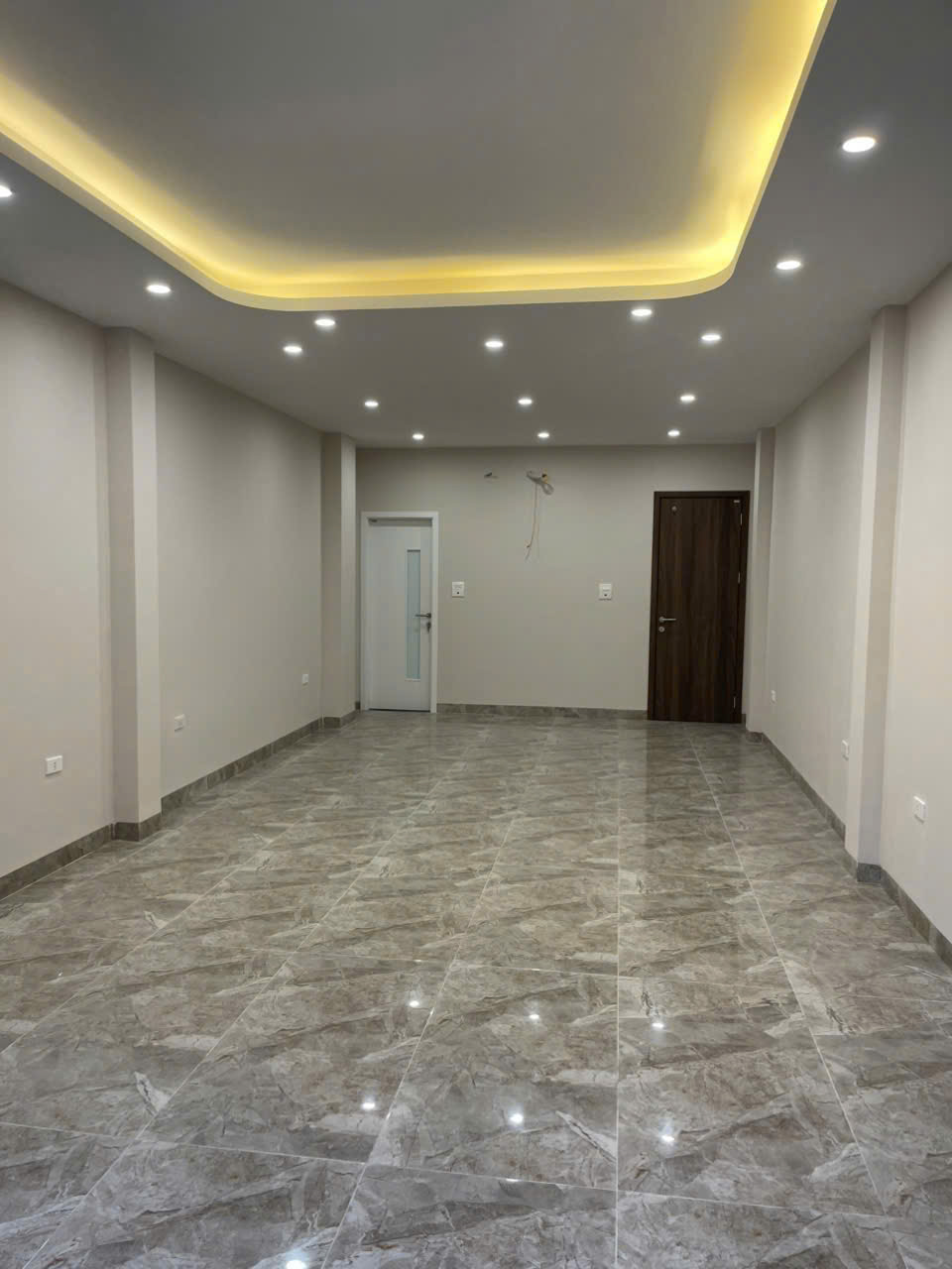 PHÂN LÔ, MẶT PHỐ, TRỊNH ĐÌNH CỬU- HOÀNG MAI, 50 M2, 7 TẦNG THANG MÁY, GIÁ 24,5 TỶ. - Ảnh 2
