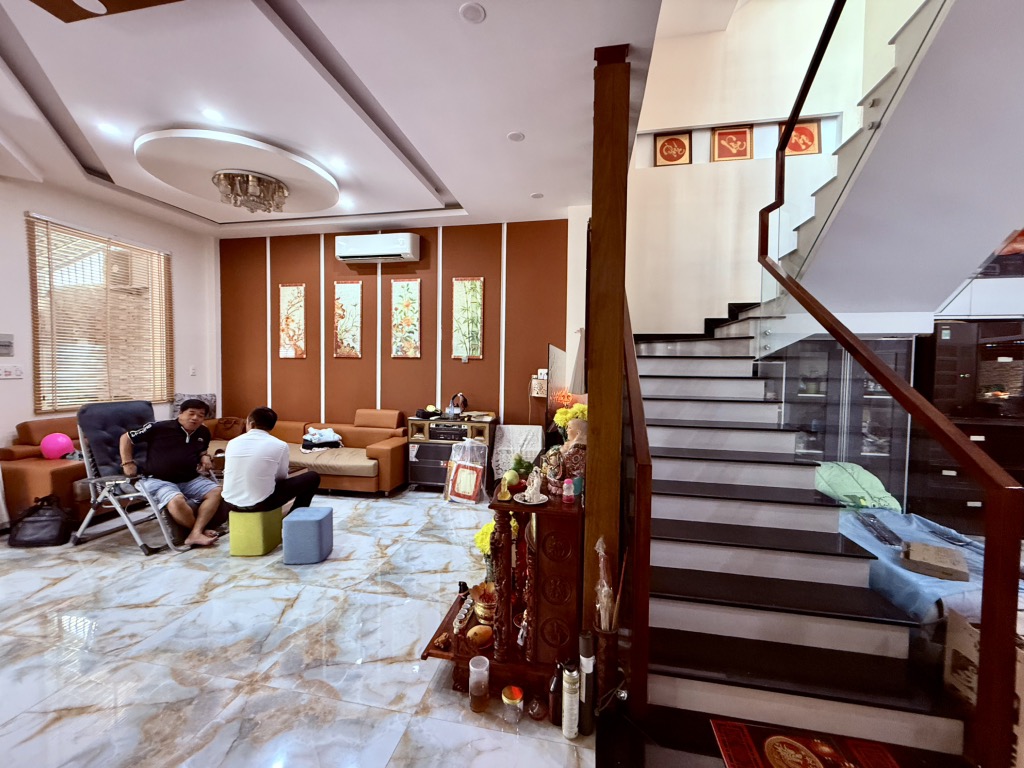 ĐƯỜNG SỐ 7 – 140M² – 14.5 TỶ – P.7, Q.8 – BIỆT THỰ LÔ GÓC 2 MẶT TIỀN – VỈA HÈ ĐÁ BÓNG – KDC BÌNH - Ảnh chính