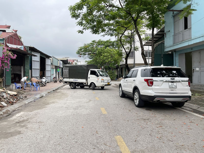 Bán 78,8m2 đất mặt đường 17m, phố Hoa Động, Phường Long Biên - Phù hợp làm văn phòng/nhà xưởng - Ảnh 2