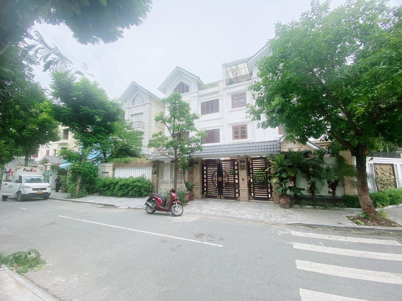 Cho thuê biệt thự Trung Văn Olympia, 150m2, 4 tầng đủ đồ đẹp, giá tốt - Ảnh chính