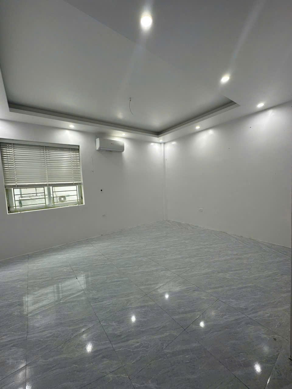 Cho thuê nhà Vinaconex 3 Trung Văn làm văn phòng, 100m2, 5 tầng, thang máy - Ảnh 1