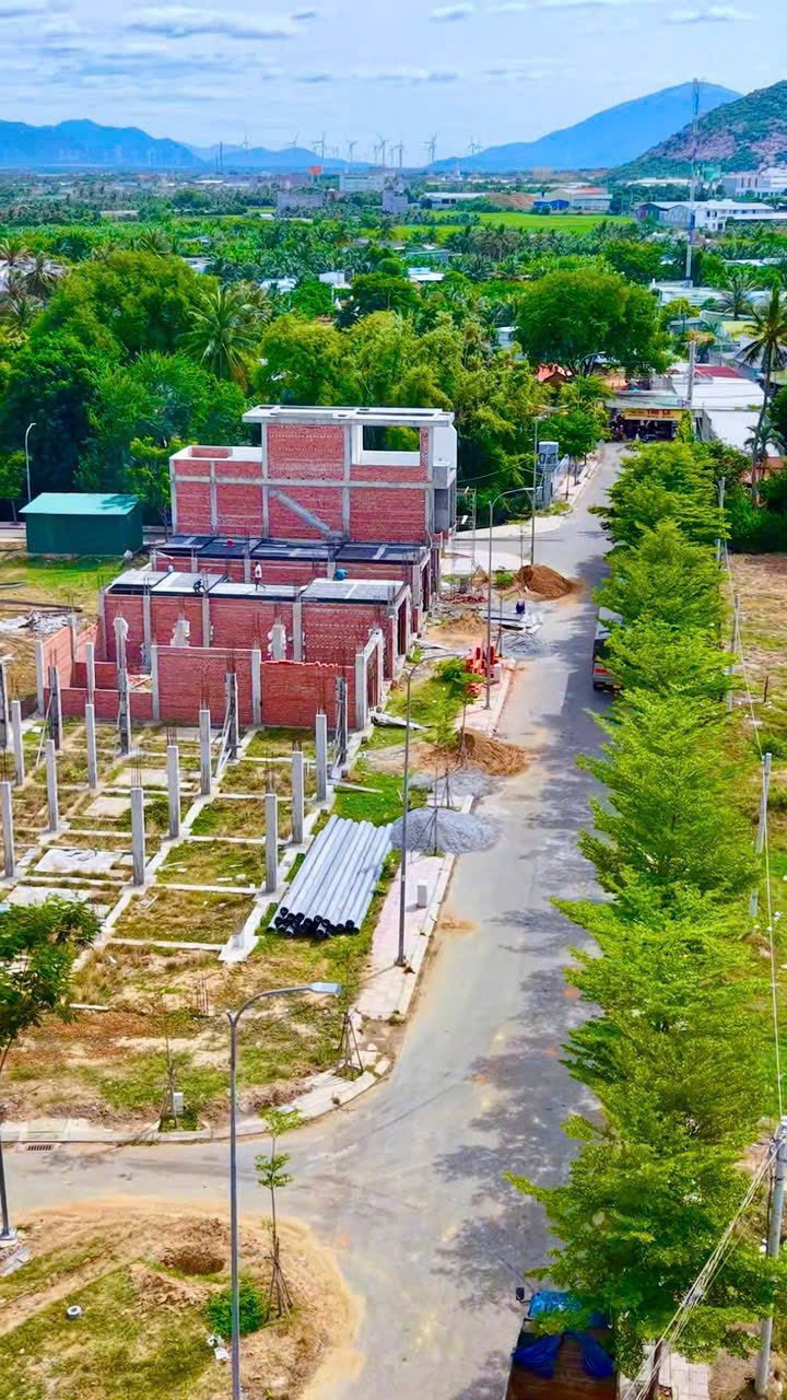 NHÀ PHỐ TRUNG TÂM – SỔ ĐỎ TRAO TAY – CHỈ 200 TRIỆU ĐẶT CHỖ - Ảnh 4