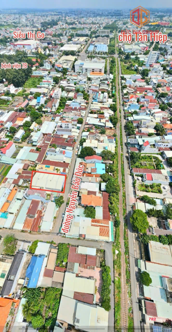 Đất 2 mặt tiền 360m2, đường nhựa 7m thông, gần chợ Tân Tiến, giá rẻ - Ảnh 2